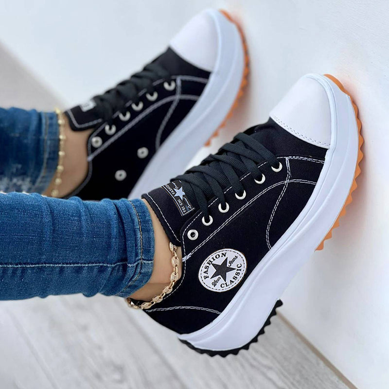 Komfortable Orthopädische Schuhe mit robusten Schnürsenkeln und Extra-Dicker Sohle