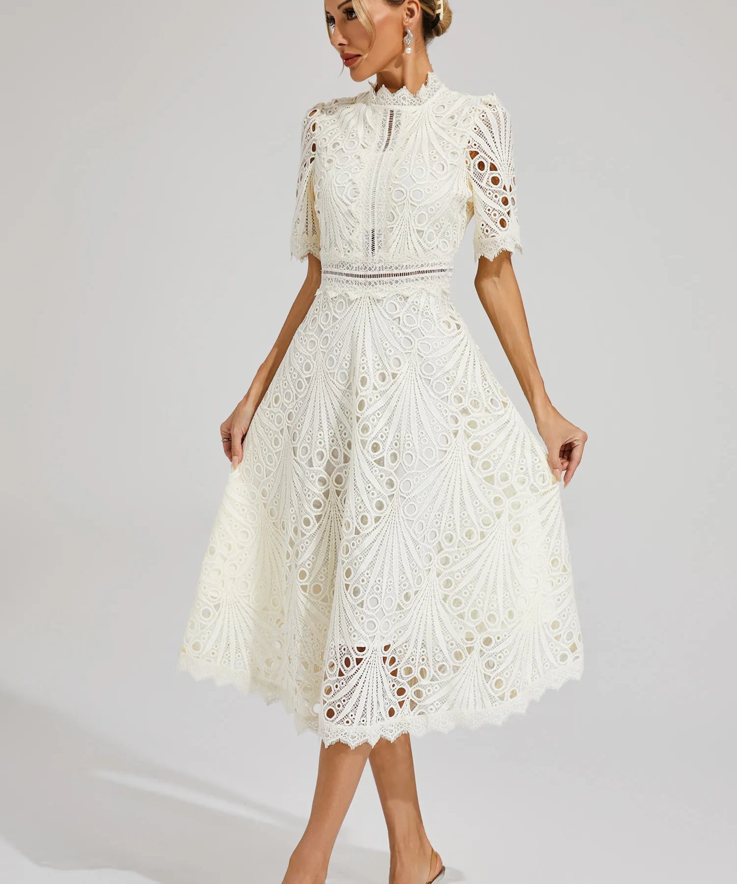 Elegantes Spitzen-Midikleid für Damen