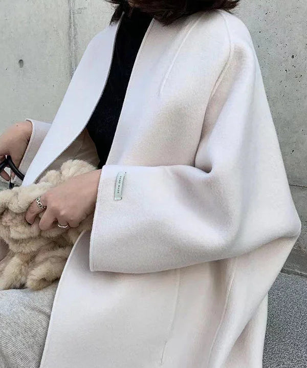 Stilvoller Langarm-Wollmantel für einen eleganten Look