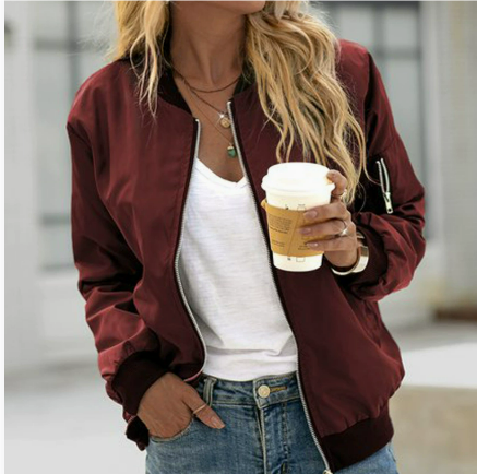Stylische Damen-Bomberjacke aus atmungsaktivem, leichtem Material mit eleganten Rippdetails