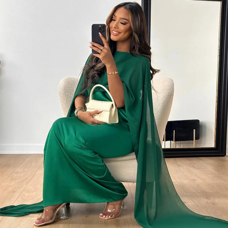 Elegantes Damenkleid Mit Cape Ärmeln