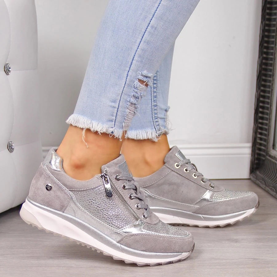Komfortable orthopädische Sneaker mit praktischem Reißverschluss für einfachen Einstieg
