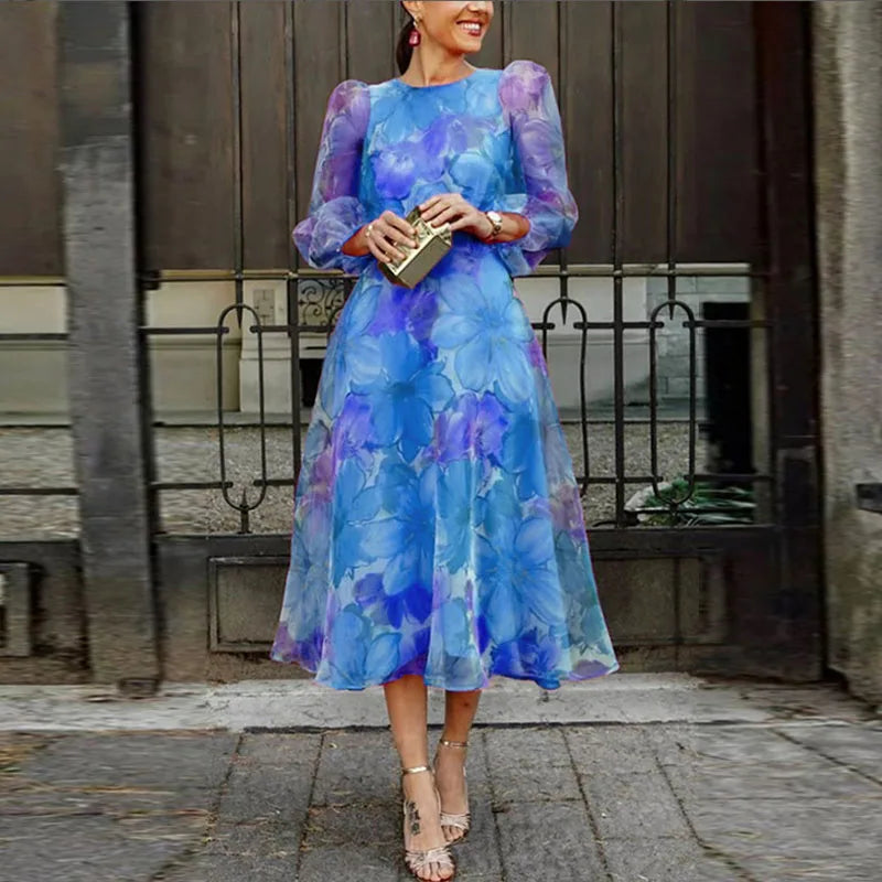 Elegantes Damenkleid mit Blumenmuster