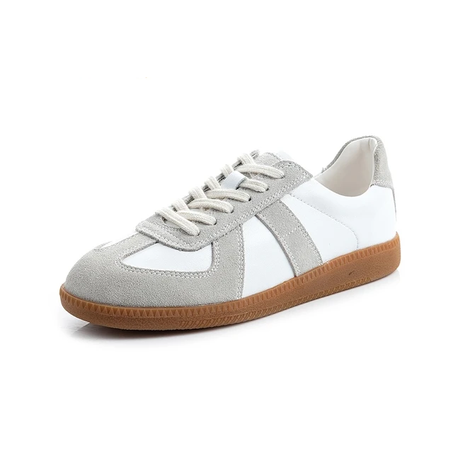 Turnschuhe aus echtem Leder