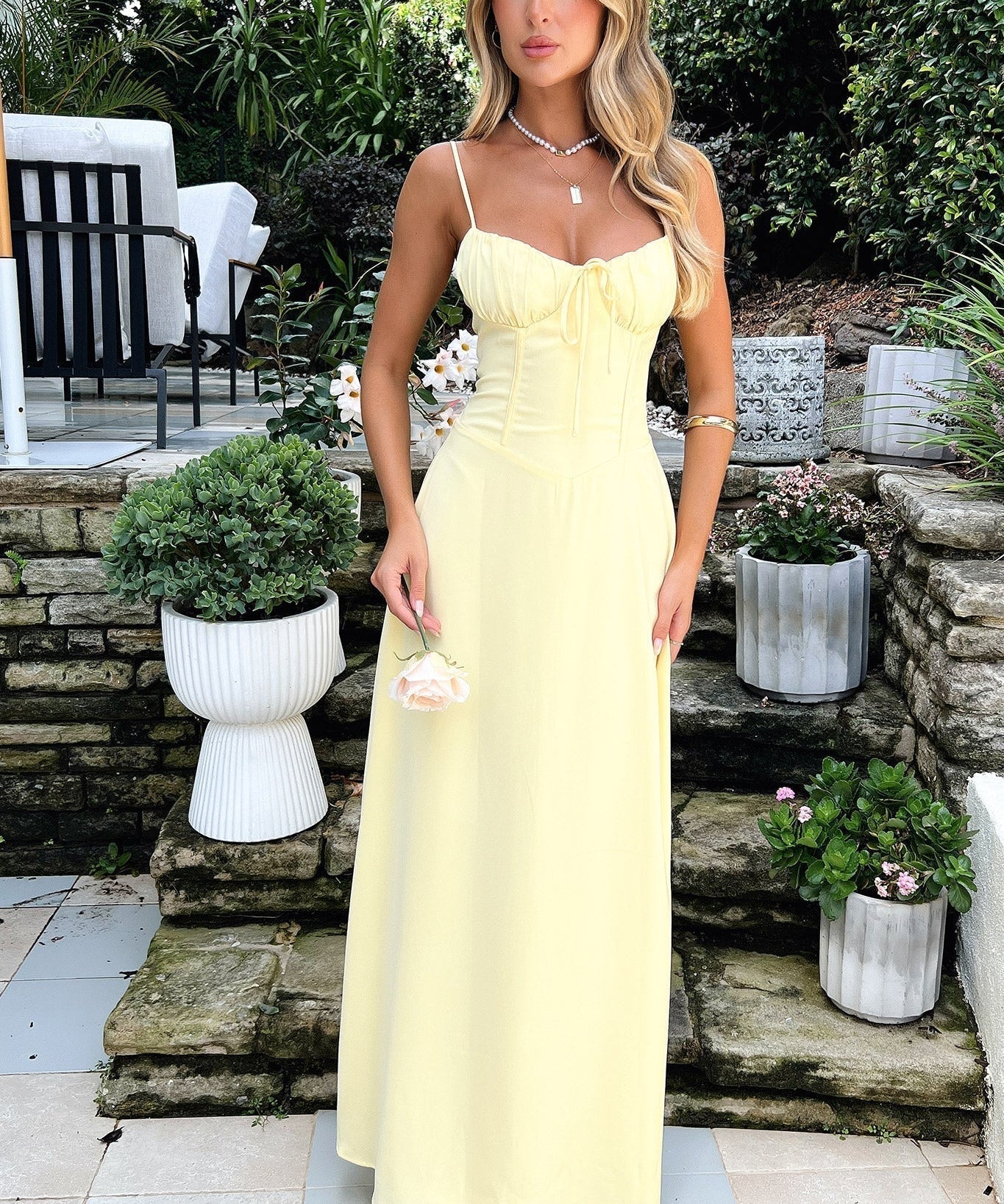 Elegantes langes Kleid für einen eleganten und raffinierten Look