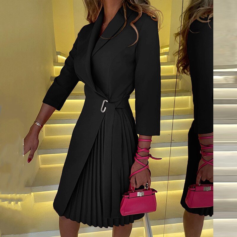 Stilvoller Blazer mit eleganten gekerbten Kragen und Kleid-Design